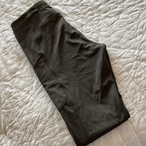 Lululemon Olive Green leggings with side pockets size 6